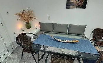 Agnanti Milos To Let 3* Adamantas (Milos)