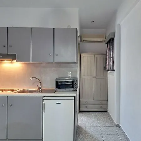 Agnanti Milos To Let Hotel 3*