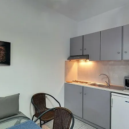 Hotel Agnanti Milos To Let 3*