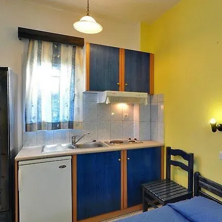 Agnanti Milos To Let Hotel Adamantas (Milos)